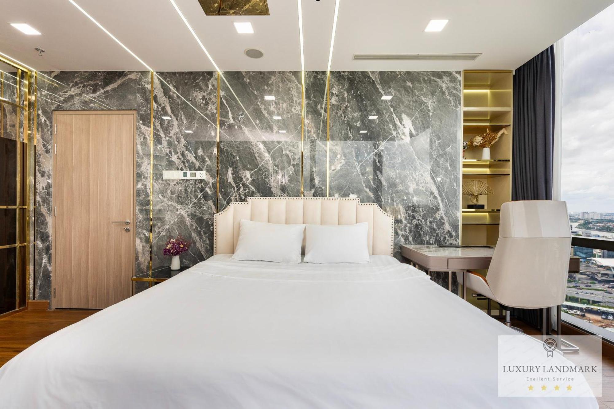 The Signature Landmark 81 - Vinhomes Central Binh Thanh Aparthotel
