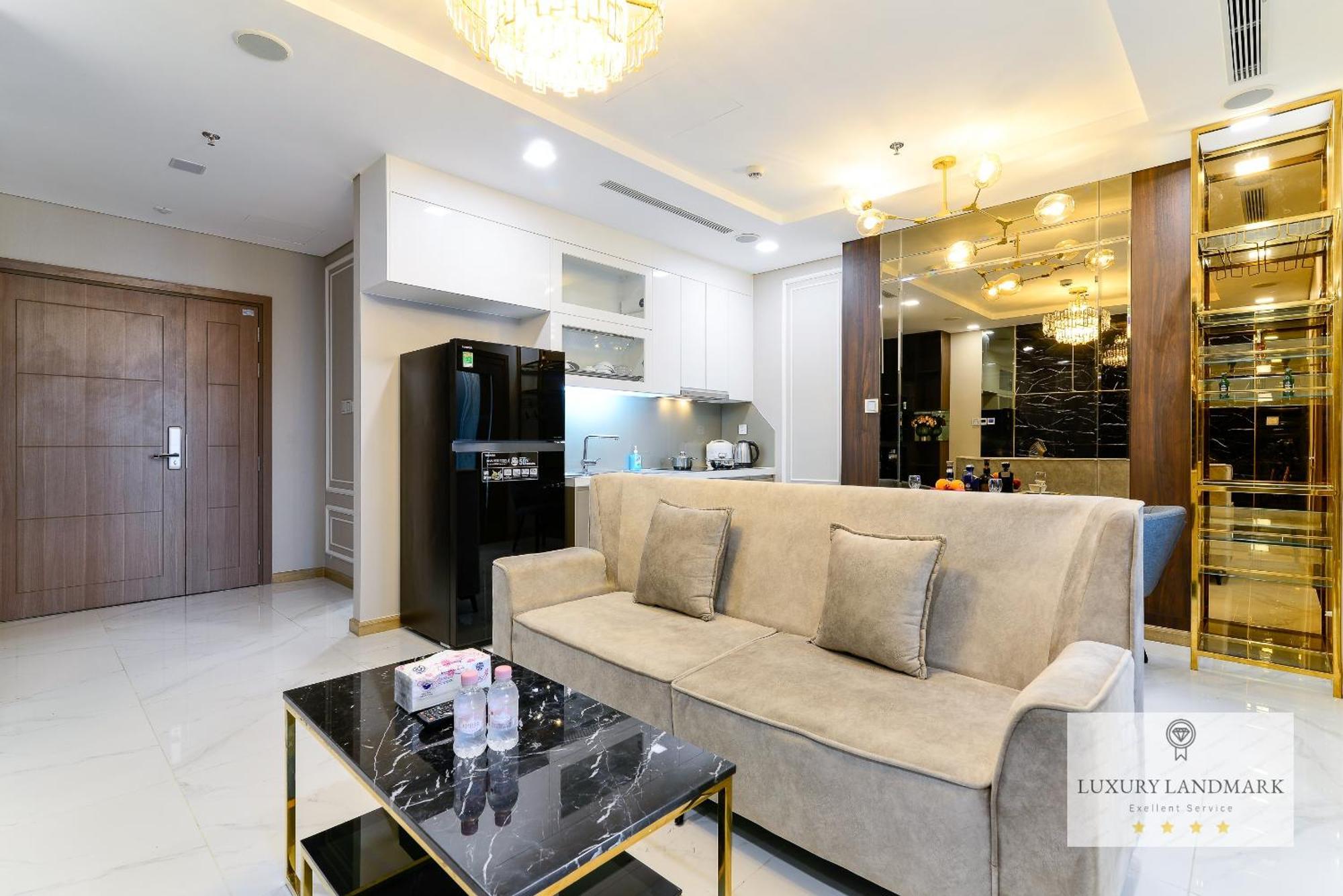 Aparthotel The Signature Landmark 81 - Vinhomes Central Binh Thanh