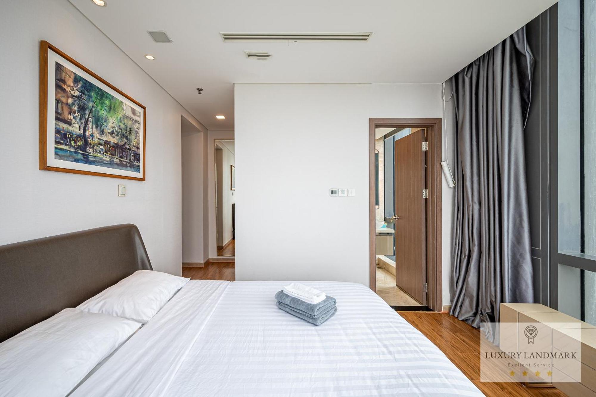 The Signature Landmark 81 - Vinhomes Central Binh Thanh Aparthotel